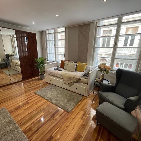 Vintage Home In The Heart Of The City ブダペスト エクステリア 写真